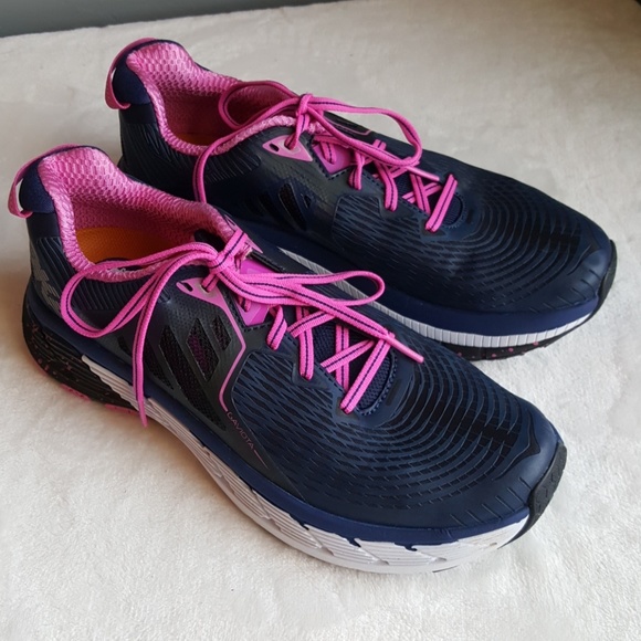 hoka dynamic stability